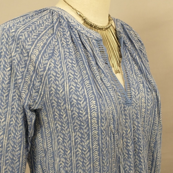 Boho Top Lucky Brand Blue Tan Block Print Look NWT - Picture 2 of 10
